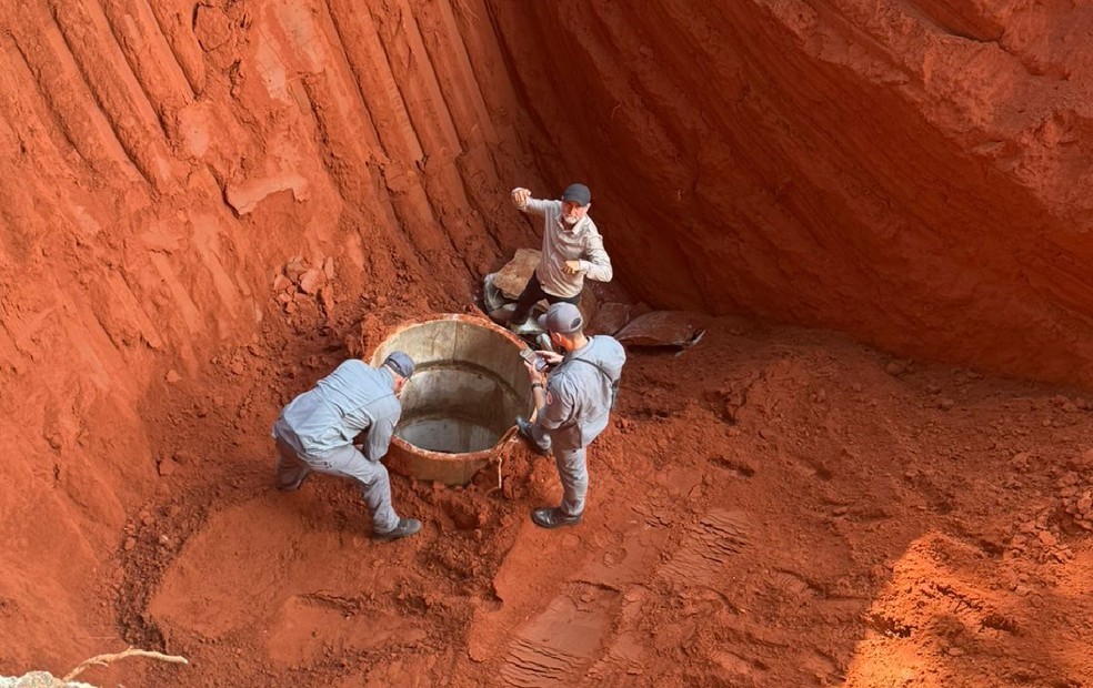 MISTÉRIO EM BAURU: POLÍCIA APROFUNDA ESCAVAÇÕES EM POÇO PARA LOCALIZAR IDOSA DESAPARECIDA