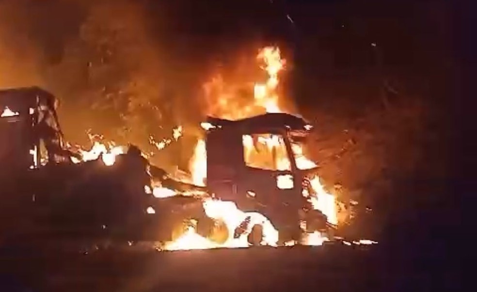 INTERIOR: GRAVE ACIDENTE ENVOLVENDO CAMINHÃO, DUAS MOTOS E CARRO ACONTECEU NESTE FINAL DE SEMANA, CAMINHONEIRO TEVE PRISÃO PREVENTIVA DECRETADA