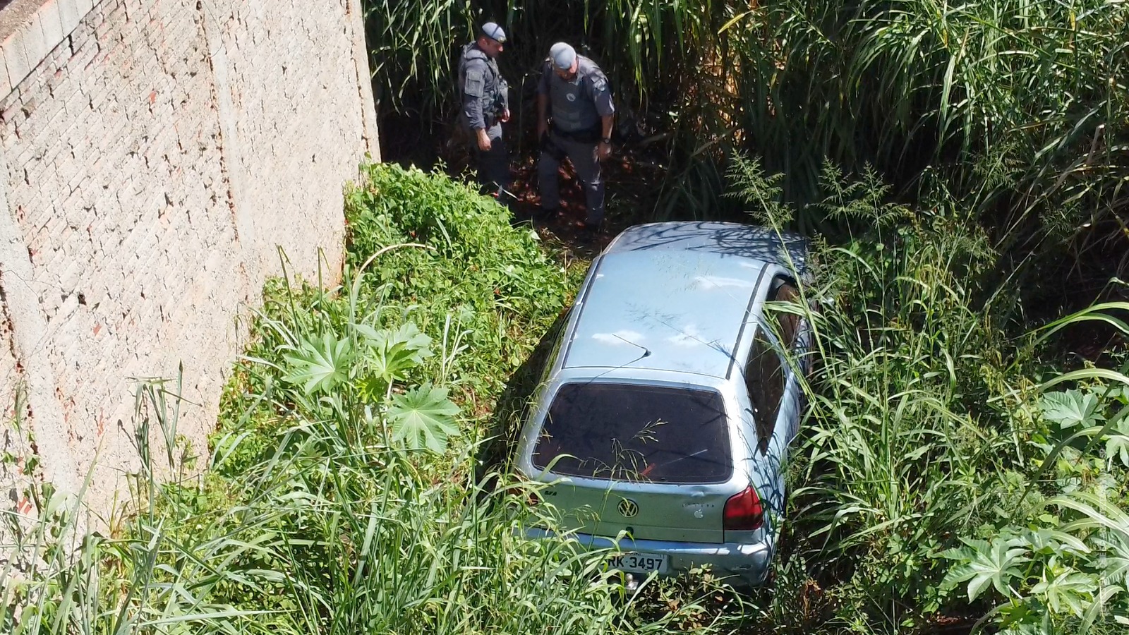AÇÃO RÁPIDA DA PM TERMINA COM CAPTURA DE PROCURADO E APREENSÃO DE DROGAS EM JAÚ