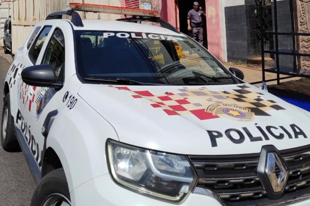 LOJA EM BAURU É INVADIDA E TEM 30 QUILOS DE FIAÇÃO FURTADOS