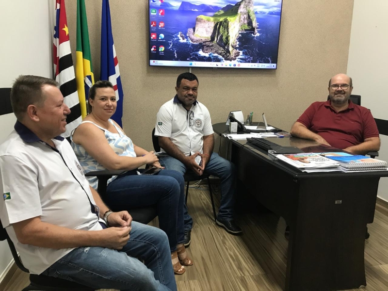 BARIRI: PREFEITURA ANUNCIA REAJUSTE SALARIAL DE 5%, O VALE-ALIMENTAÇÃO TERÁ CORREÇÃO DE 10%, FICANDO EM R$ 1.100,00