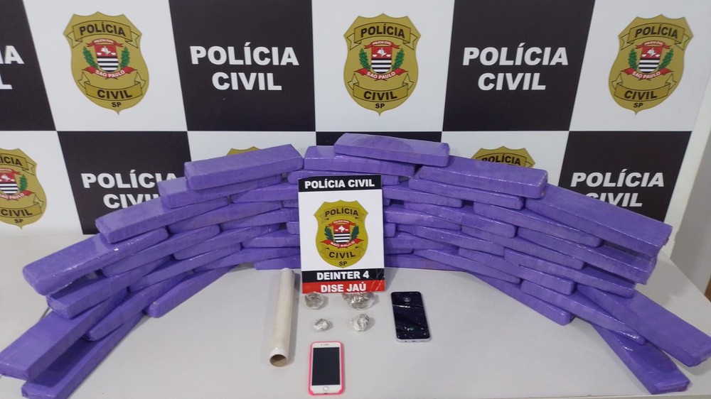 JAÚ: JOVEM É PRESO APÓS ESCONDER MAIS DE 40 TIJOLOS DE MACONHA