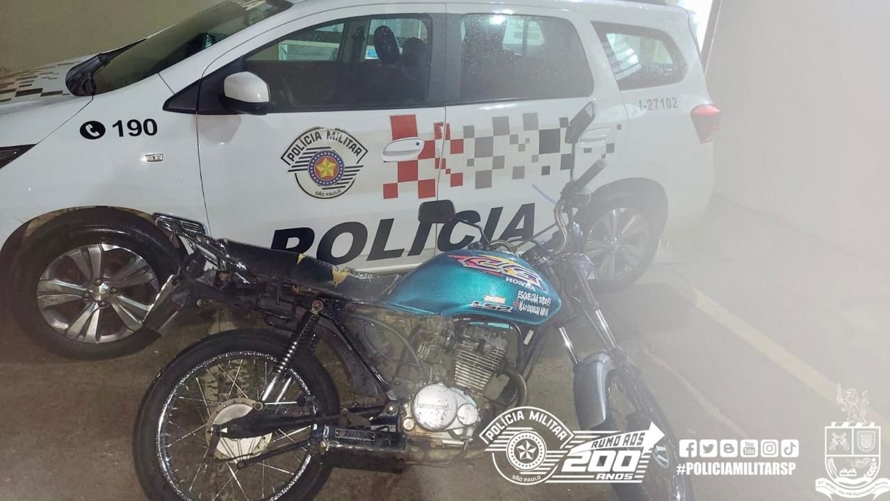   POLÍCIA MILITAR FLAGRA MOTOCICLETA COM SINAIS ADULTERADOS DURANTE PATRULHAMENTO EM JAÚ