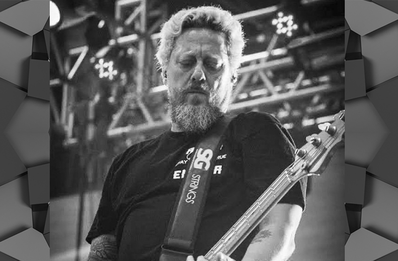 MORRE 'CANISSO', BAIXISTA DA BANDA RAIMUNDOS