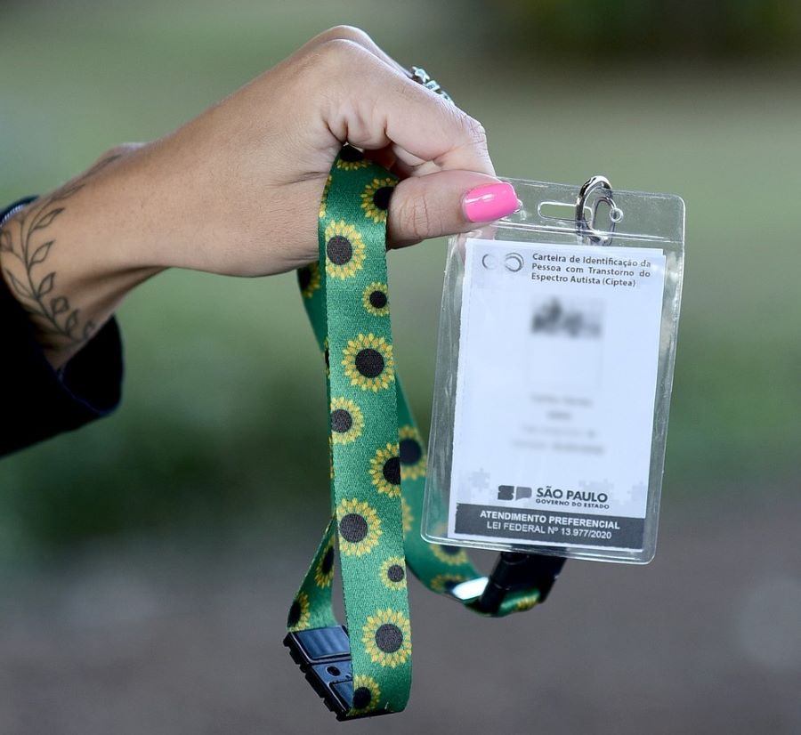 INTERIOR: POUPATEMPO COMEÇA A EMITIR CARTEIRA DE IDENTIFICAÇÃO DE PESSOAS COM AUTISMO